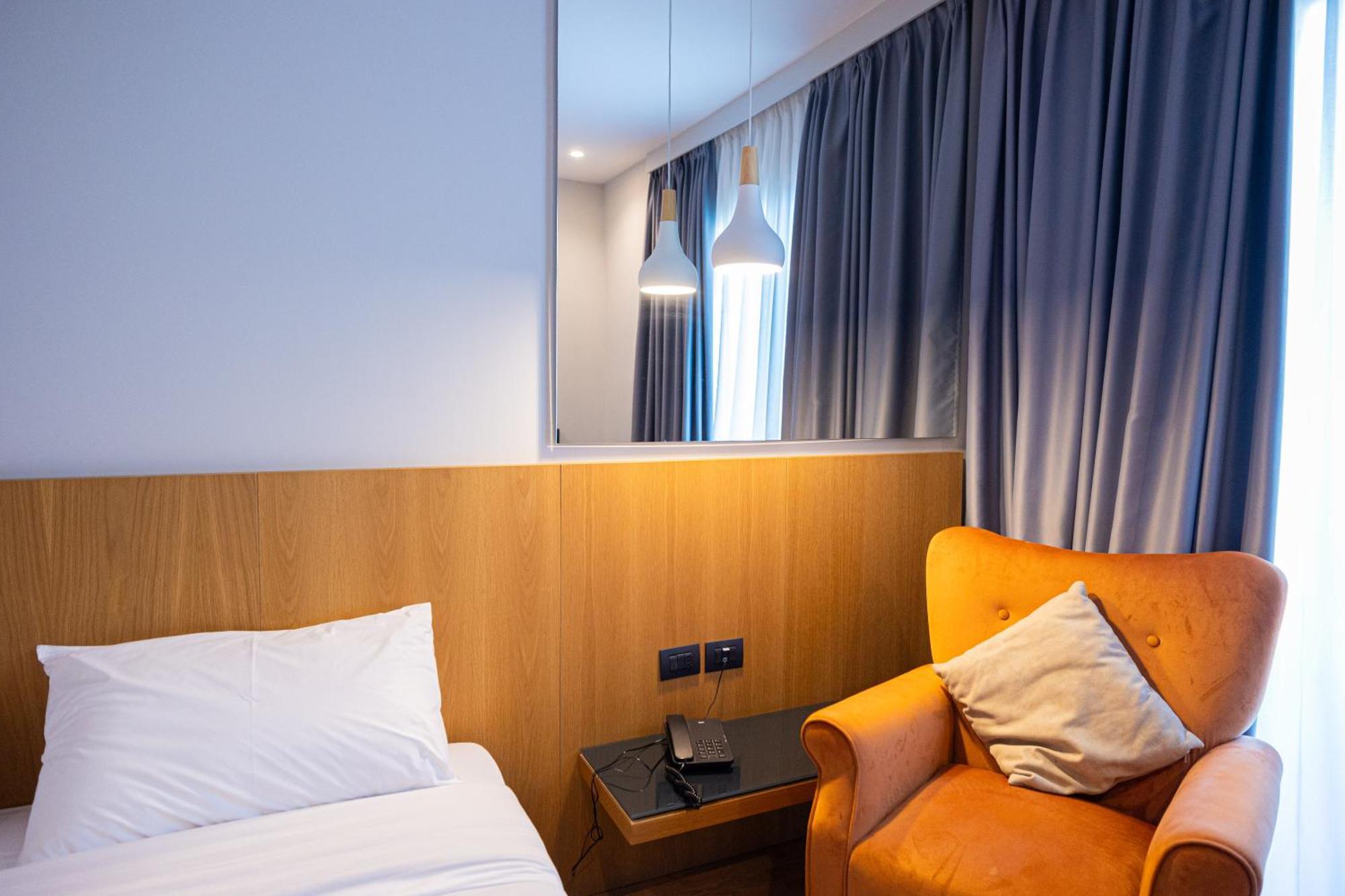 Duka Hotel วญอเรอ ภายนอก รูปภาพ