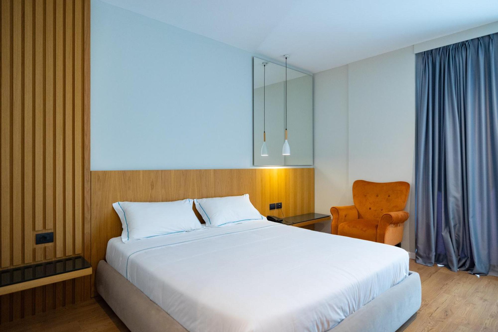 Duka Hotel วญอเรอ ภายนอก รูปภาพ
